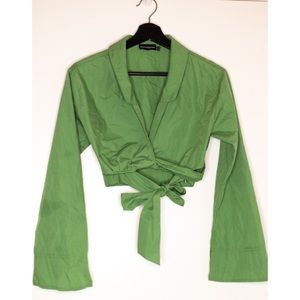 PrettyLittleThing Cropped Wrapped Poplin Shirt - US6